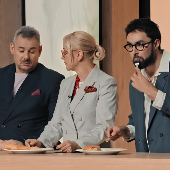 Živo, nepečeno testo, previše sira... Na žalost za njegove bureke sudije imaju samo LOŠE KRITIKE