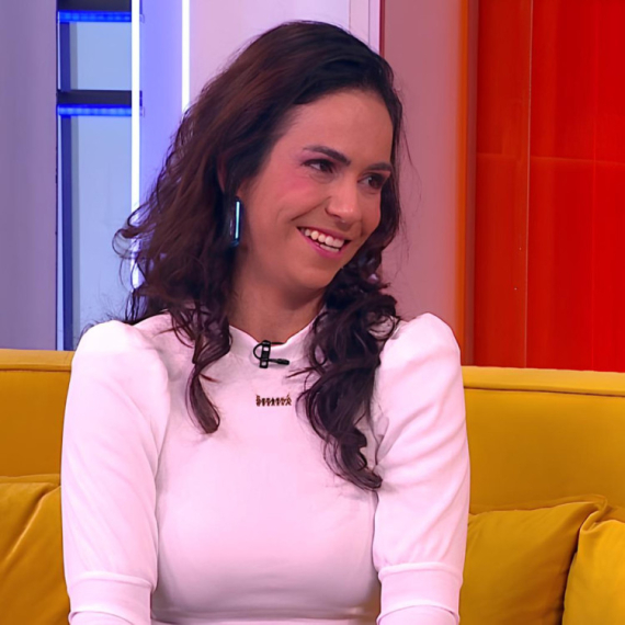 Lepa Brazilka se zaljubila u Milana, preselila se u Srbiju i rodila mu PETORO DECE! O suprugu ima samo reči hvale, a evo kako je uporedila Srbiju i Brazil!?