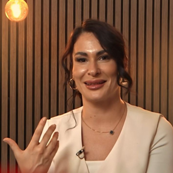 “Šljapala sam tamo po tanjir i turala sve i svašta!”; Usledio komentar: “Dragana, ovo je perfektno!”