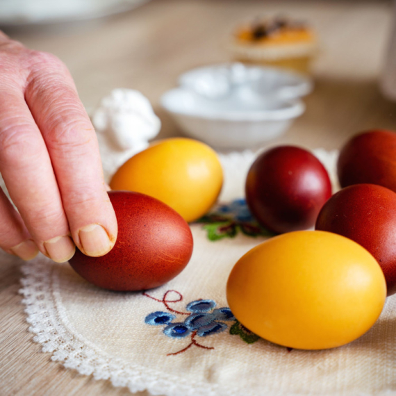 Čuvarkuća se ni slučajno ne baca: Šta da uradite sa starom i gde da je stavite za sreću vašeg doma i ukućana