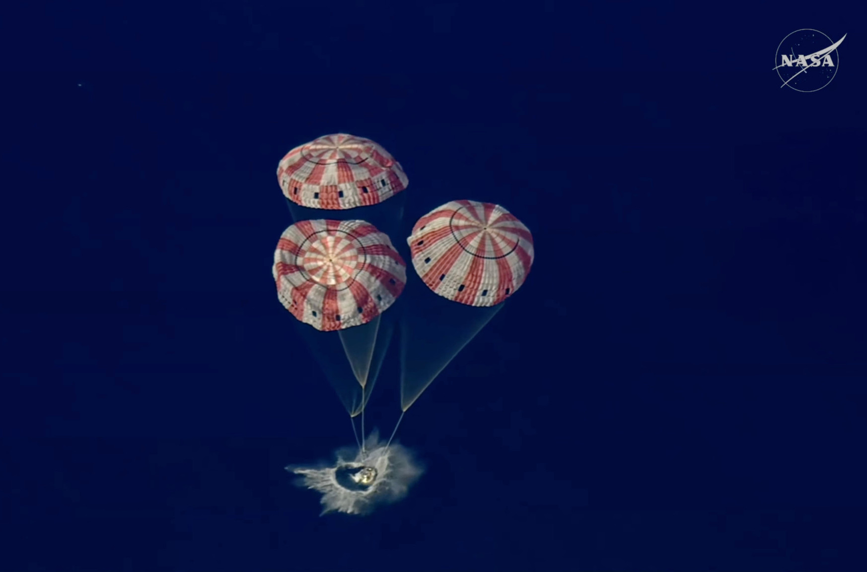 Astronauti misije Artemis II bezbedno se vratili na Zemlju posle leta oko Meseca