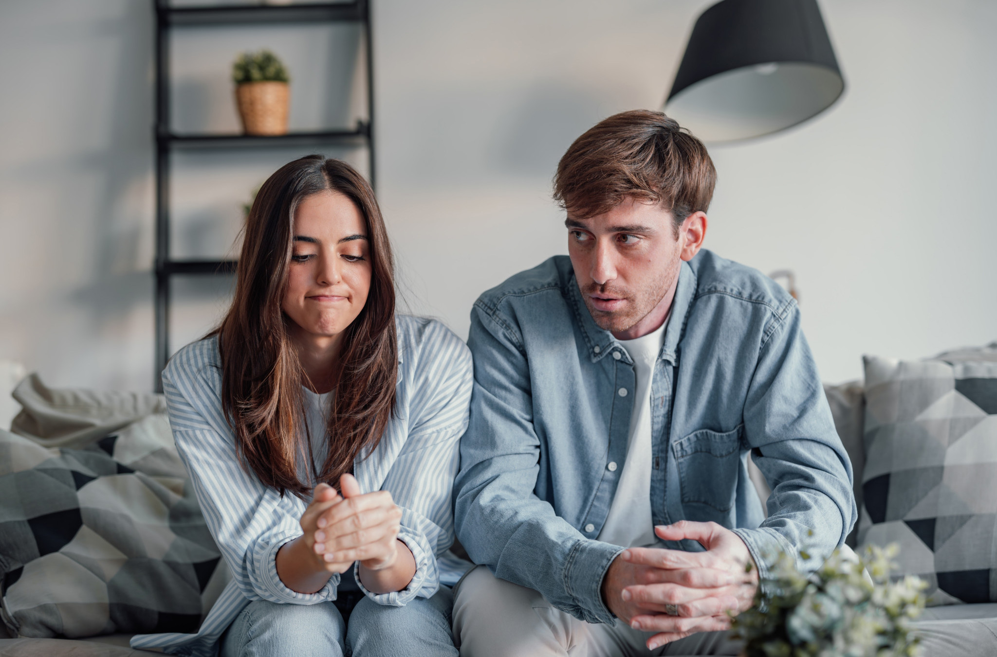 DNEVNI HOROSKOP ZA PONEDELJAK, 13. APRIL: Ribe previše ANALIZIRAJU odnos s voljenom osobom, Device TEŠKE ZA DOGOVOR