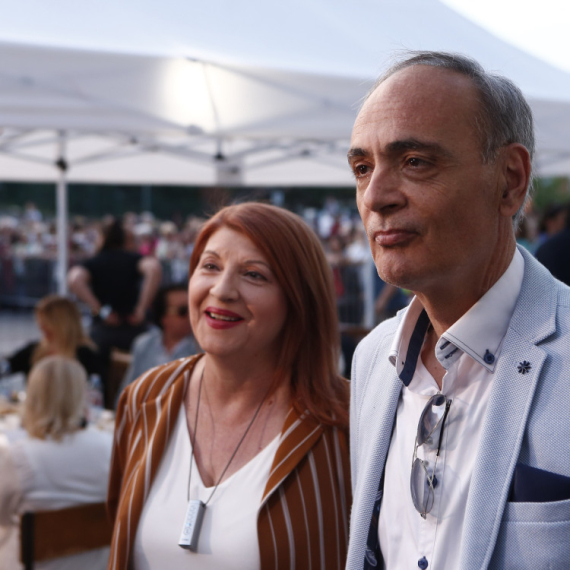 Pevačica Biljana Jevtić otkrila gde će proslaviti Uskrs: „Donosimo jaja i gledamo ko će da pobedi“ VIDEO