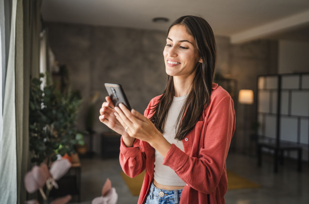 HOROSKOP ZA UTORAK, 14. APRIL: Lavovi bi mogli da ostvare kontakt preko društvenih mreža sa osobom koja ne živi blizu; Strelčeve nešto koči!