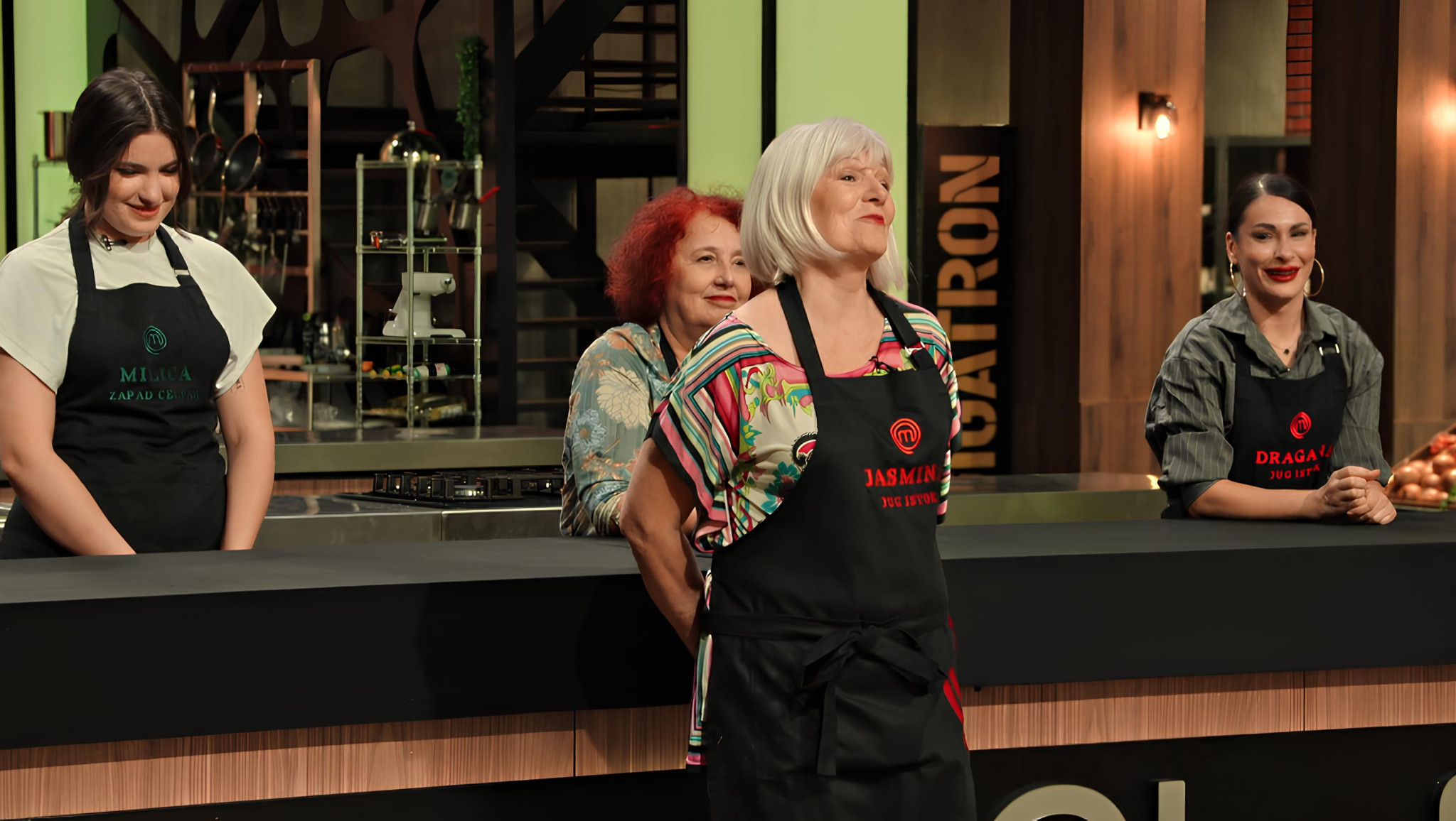 "OSTACI OD BRODOLOMA" Jasmina poslužila svoju BELU LAĐU, a u studiju ponovo SMEH DO SUZA