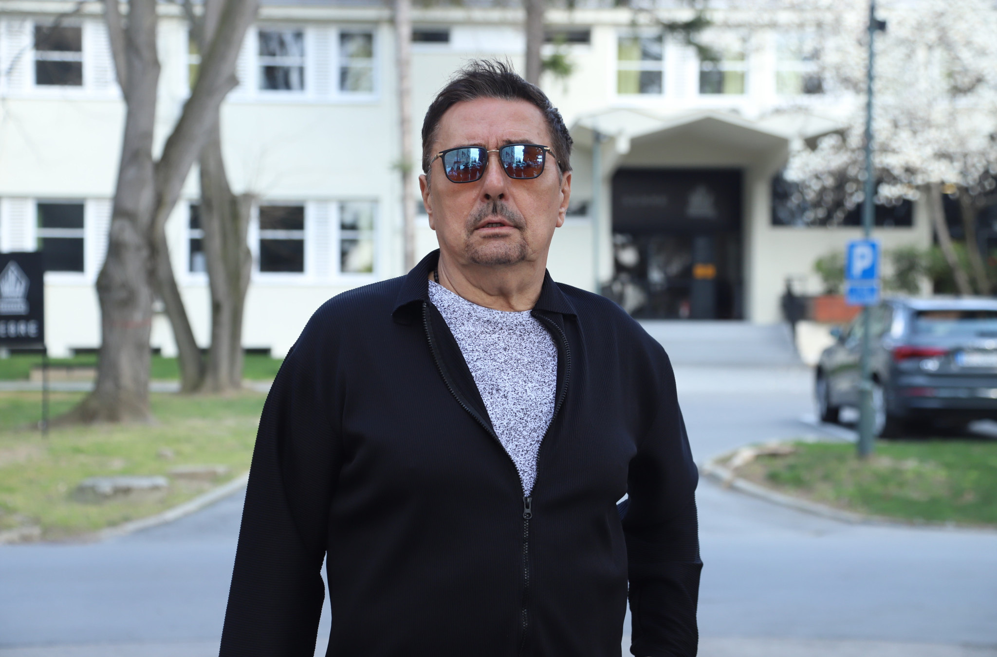 Dragan Kojić Keba bez dlake na jeziku! "Mili se pripitomio malo"; Evo ŠTA pevač zaista misli o članovima žirija "Zvezda Granda"