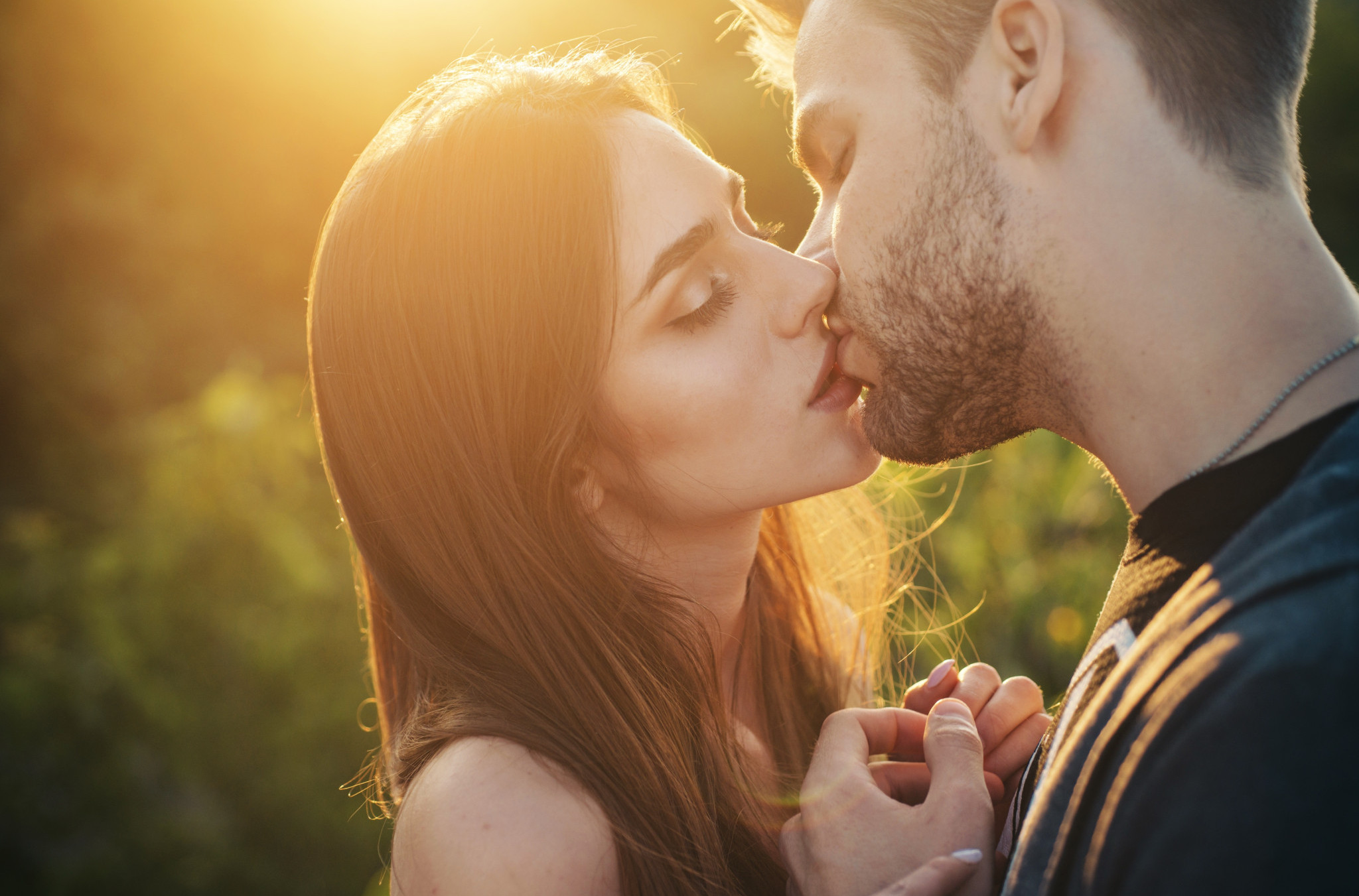 DNEVNI HOROSKOP ZA PONEDELJAK 20. APRIL: Ribe treba da se BACE U AKCIJU, Jarčevi izlaze iz PROBLEMA, Ovnovi spremni za OSVAJANJE voljene osobe