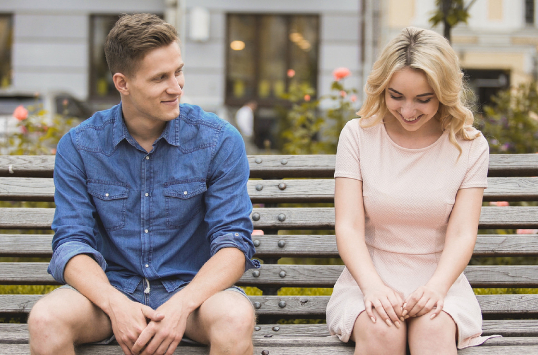 HOROSKOP ZA SREDU 22. APRIL: Blizancima i Lavovima se smeši flert,  Vage će konačno da završe ono što su dugo odlagale