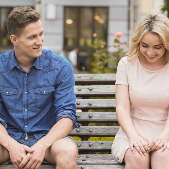 HOROSKOP ZA SREDU 22. APRIL: Blizancima i Lavovima se smeši flert,  Vage će konačno da završe ono što su dugo odlagale