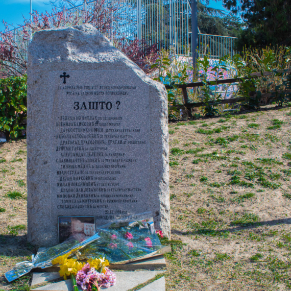 Pomen nedužno stradalim radnicima RTS-a žrtvama NATO bombardovanja