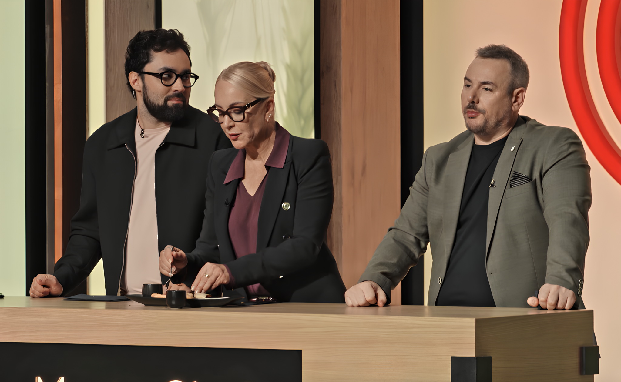 “Ja imam problem sa vama, baš veliki” Preplašeno je poslužila svoje jelo, a onda se suočila sa “strašnim sudom”