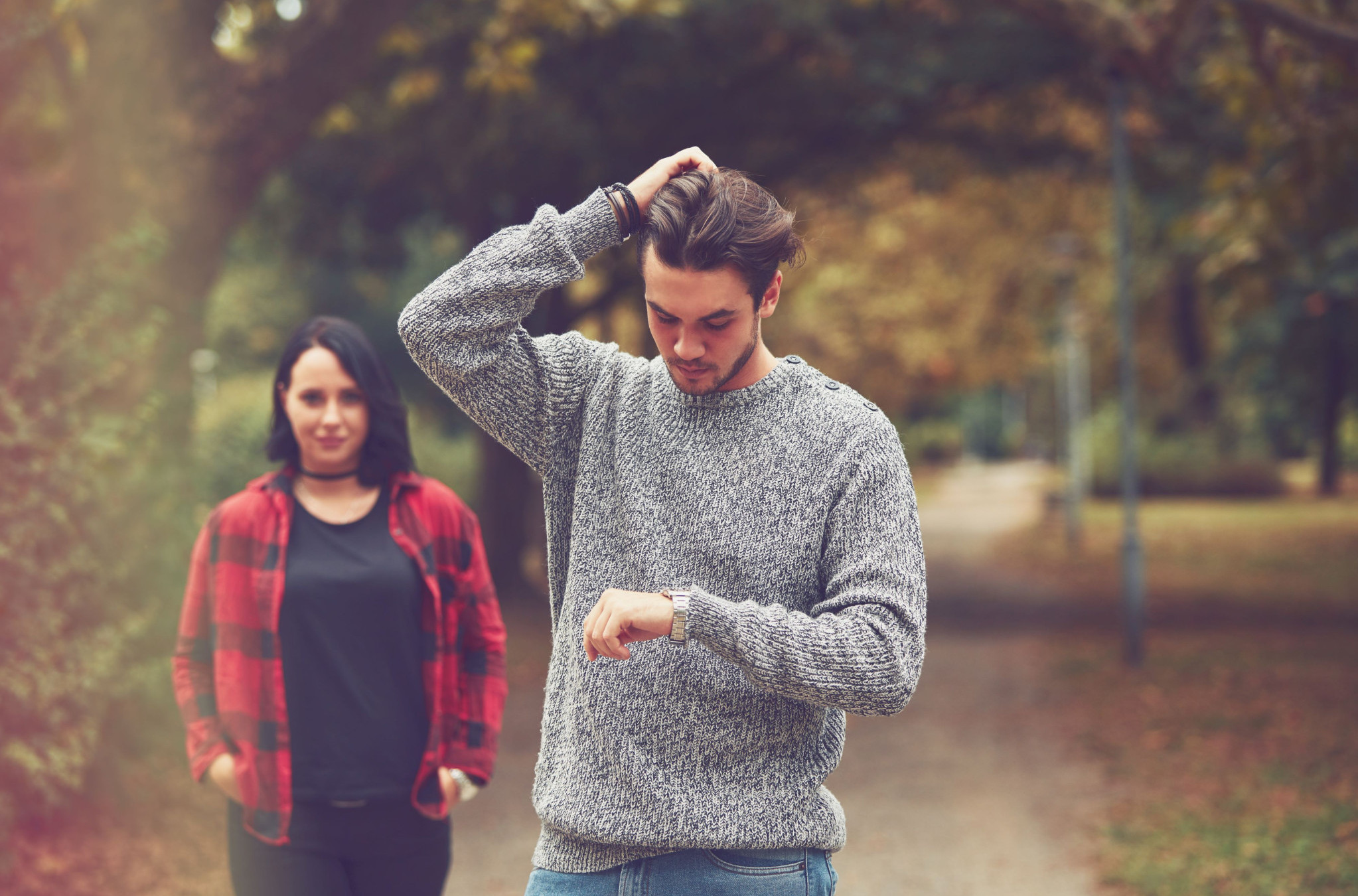 DNEVNI HOROSKOP ZA SREDU, 28. APRIL: OVNOVI ne znaju gde im je glava, JARČEVI čekaju jedan poziv ko "zemlja kišu"...