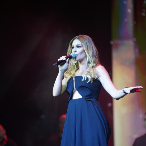 Mnogi ovo ne znaju! Evo koji čuveni naš REPER je napisao veliki hit Jeleni Kostov