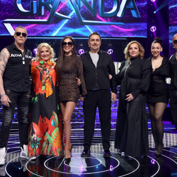 Zvezde Granda - Subota 2. maj - „Ti si zaljubljen u mene, ne možeš da živiš bez mene“