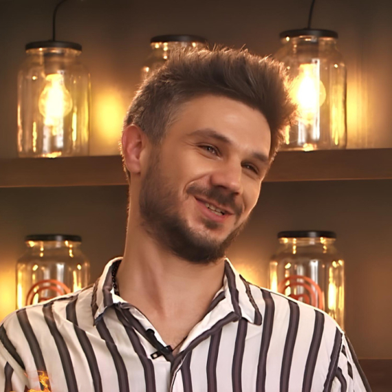 Nema pojma šta radi, ali ne skida osmeh s lica: „Ja sam se danas osećao kao mediteranski seljak u pauzama oranja“