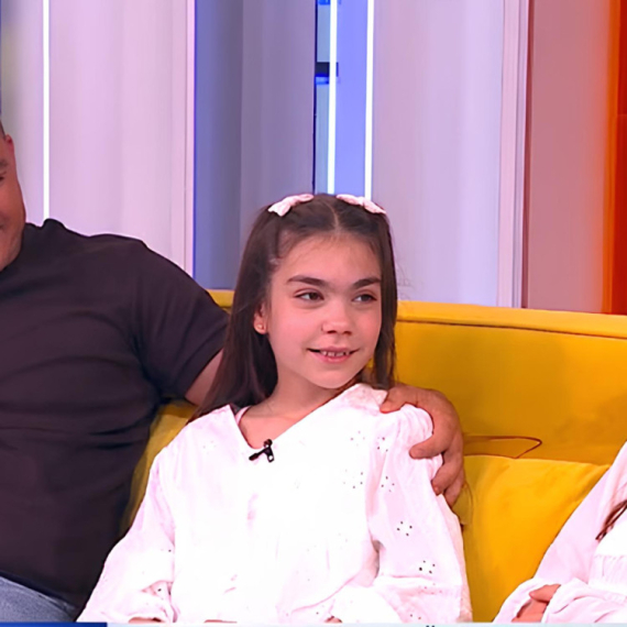 Podvig desetogišnje Anđelije: Devojčica pomogla magarencetu da dođe na svet (VIDEO)