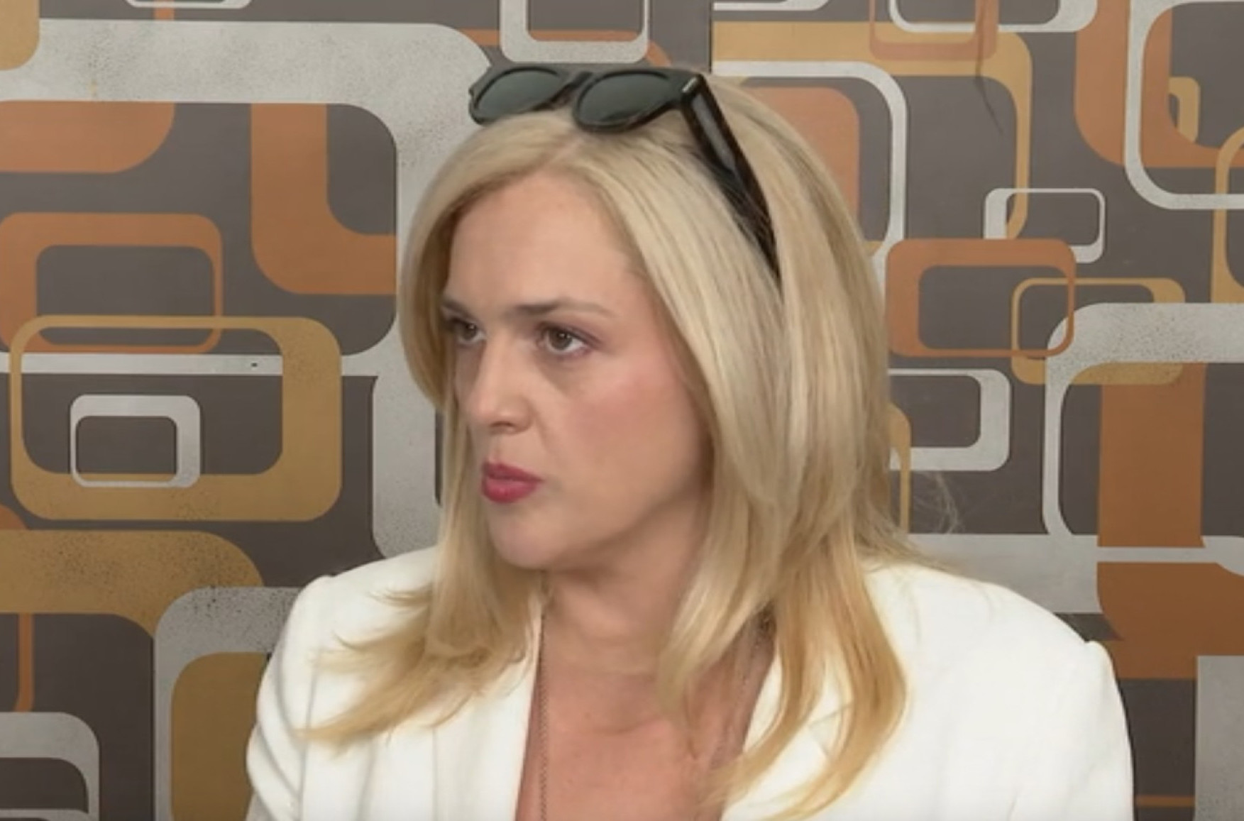"TO JE BILO NEŠTO POTPUNO SUMANUTO I NEVEROVATNO" Milica glumi Marinu u seriji "Marina i Futa", a sada je otkrila ŠTA im se dešavalo nakon SVAKOG snimanja