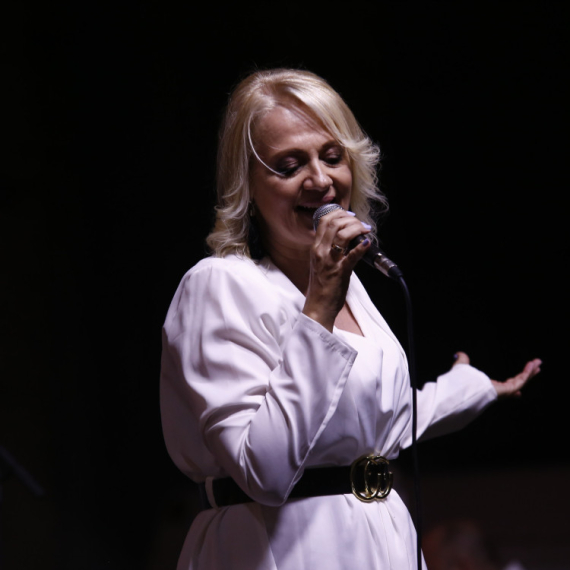 Poznata pevačica odbila da snimi hit Jovana Perišića „Rado te se setim ljubavi stara“
