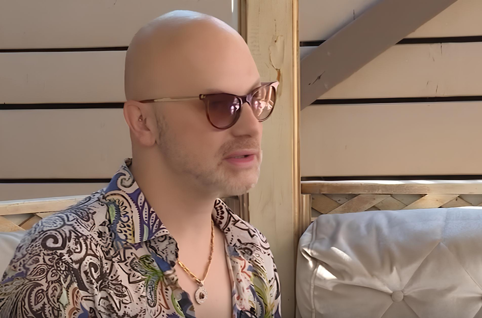 "MENI NISU DOZVOLJAVALI DA JA BUDEM SVOJ" Deen je bio u jeku popularnosti, a onda je odlučio da se POVUČE i posveti OVOME! (VIDEO)