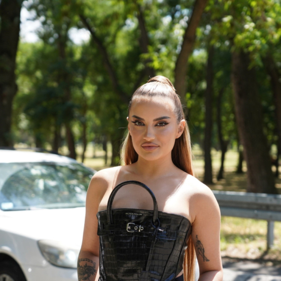 "MNOGO BOLJI VAJB..." Barbara Bobak otkrila ŠTA misli o NUDISTIČKIM PLAŽAMA!
