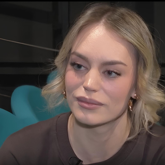 "Mislim da su dvadesete NAJMUČNIJE" Glumica otkrila KAKO se zaista oseća