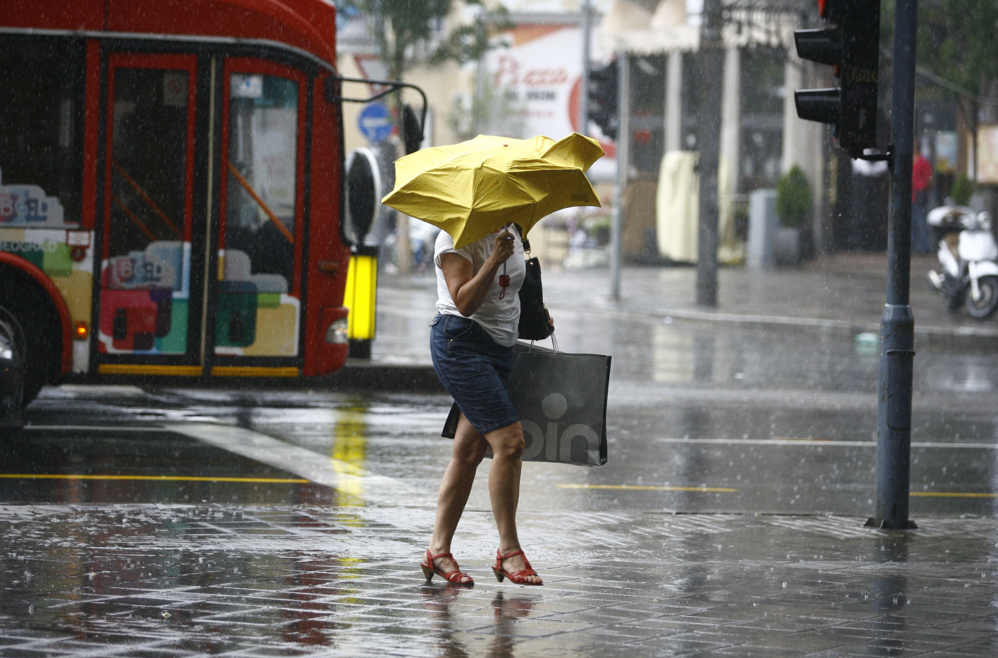 U Srbiji danas posle podne moguća kiša: Temperature do 35 stepeni