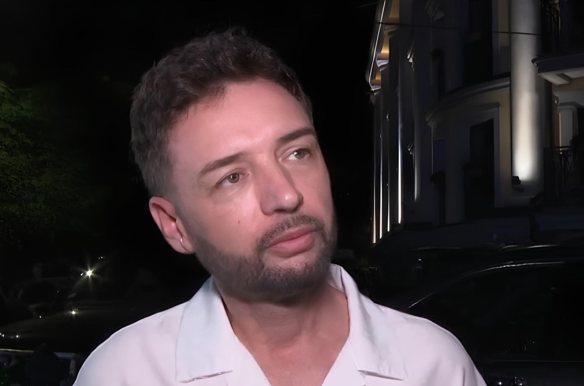 I na odmoru USTAJE U 6? Pevač priznao KAKAV je kao turista - ovo se retko sreće! (VIDEO)