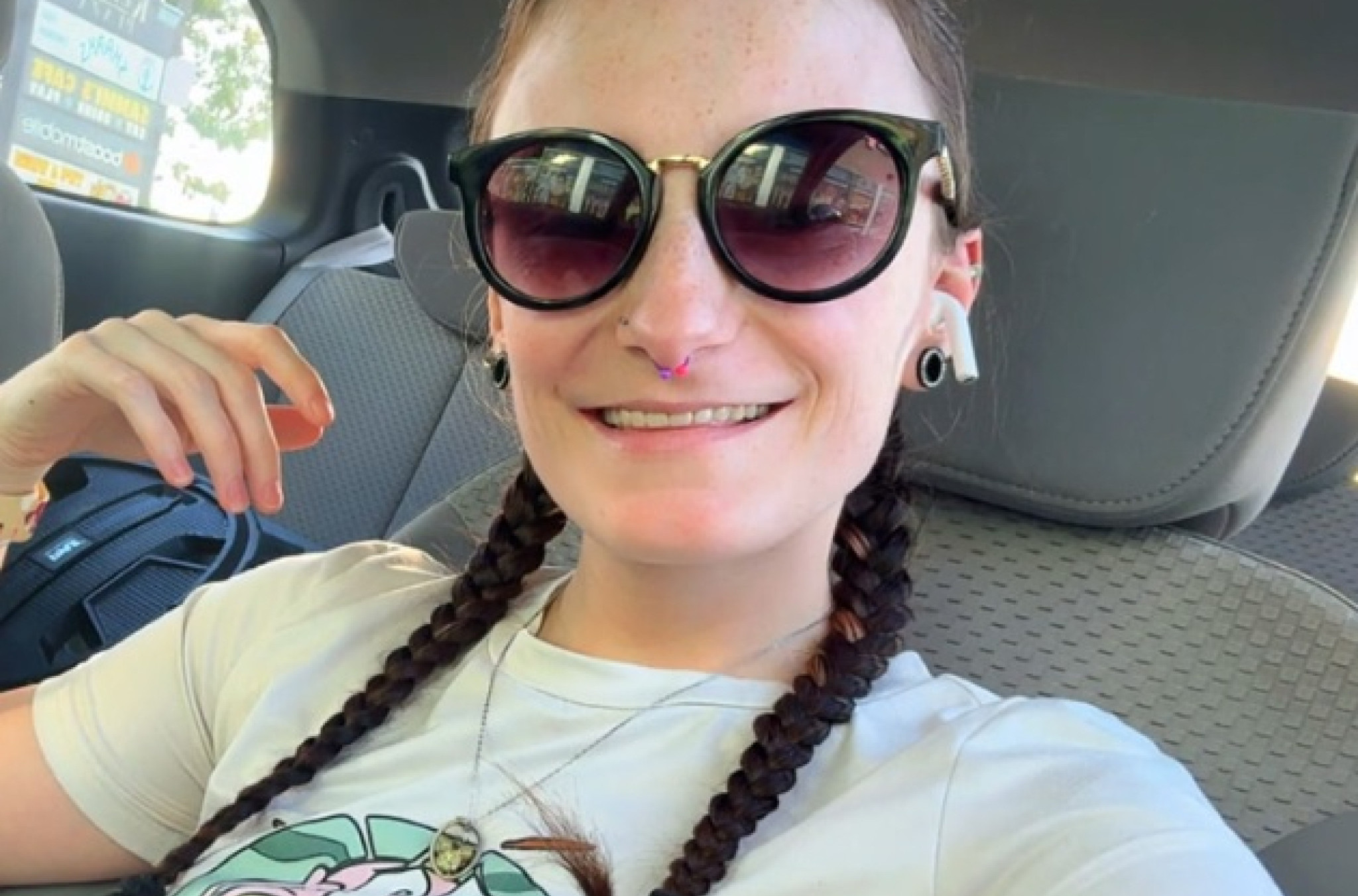 U 22. godini je IZGUBILA SVE ZUBE! Mislili su da koristi NELEGALNE SUPSTANCE, ali istina je bila SASVIM DRUGAČIJA (VIDEO)