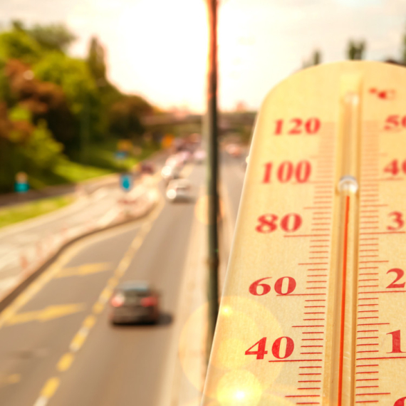 Pred nama je veoma TOPAO dan! Temperature će ići i do 34 stepeni, a očekuje se i KIŠA!