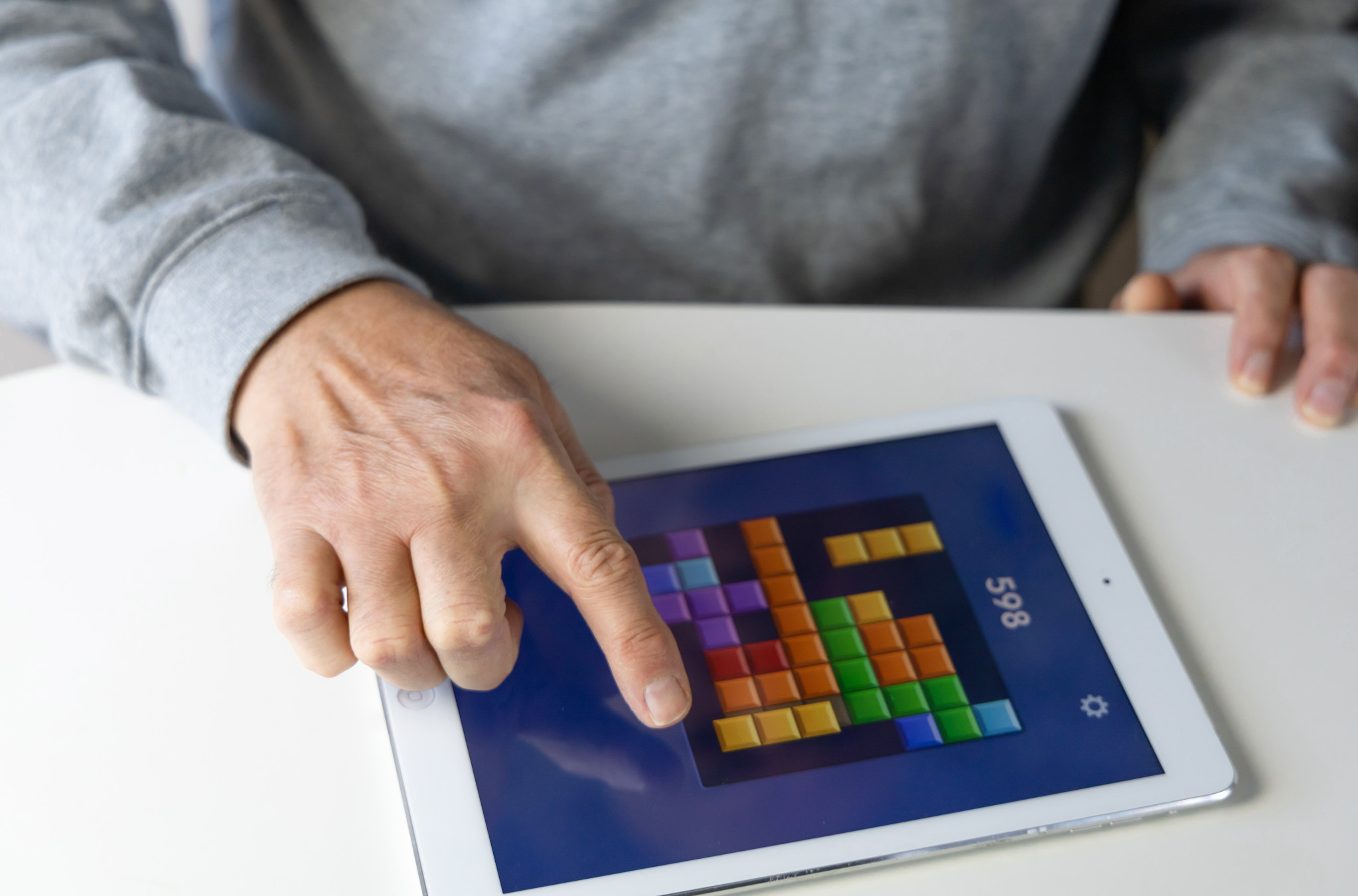 Tetris i žudnja za hranom: Kako igra može da kontroliše glad?