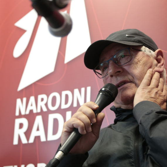 Sećanje na Olivera Dragojevića: "Trag u beskraju"