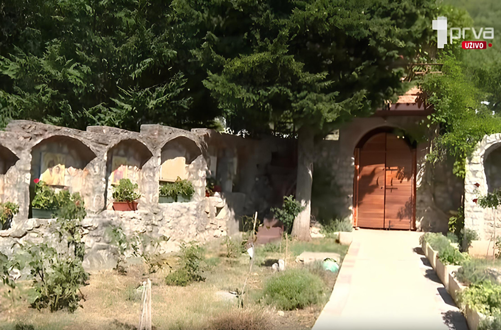 Vodimo vas u manastir Rustovo: Kuća mučenika, čudotvornih ikona i veličanstvenih rukotvorina vrednih monahinja