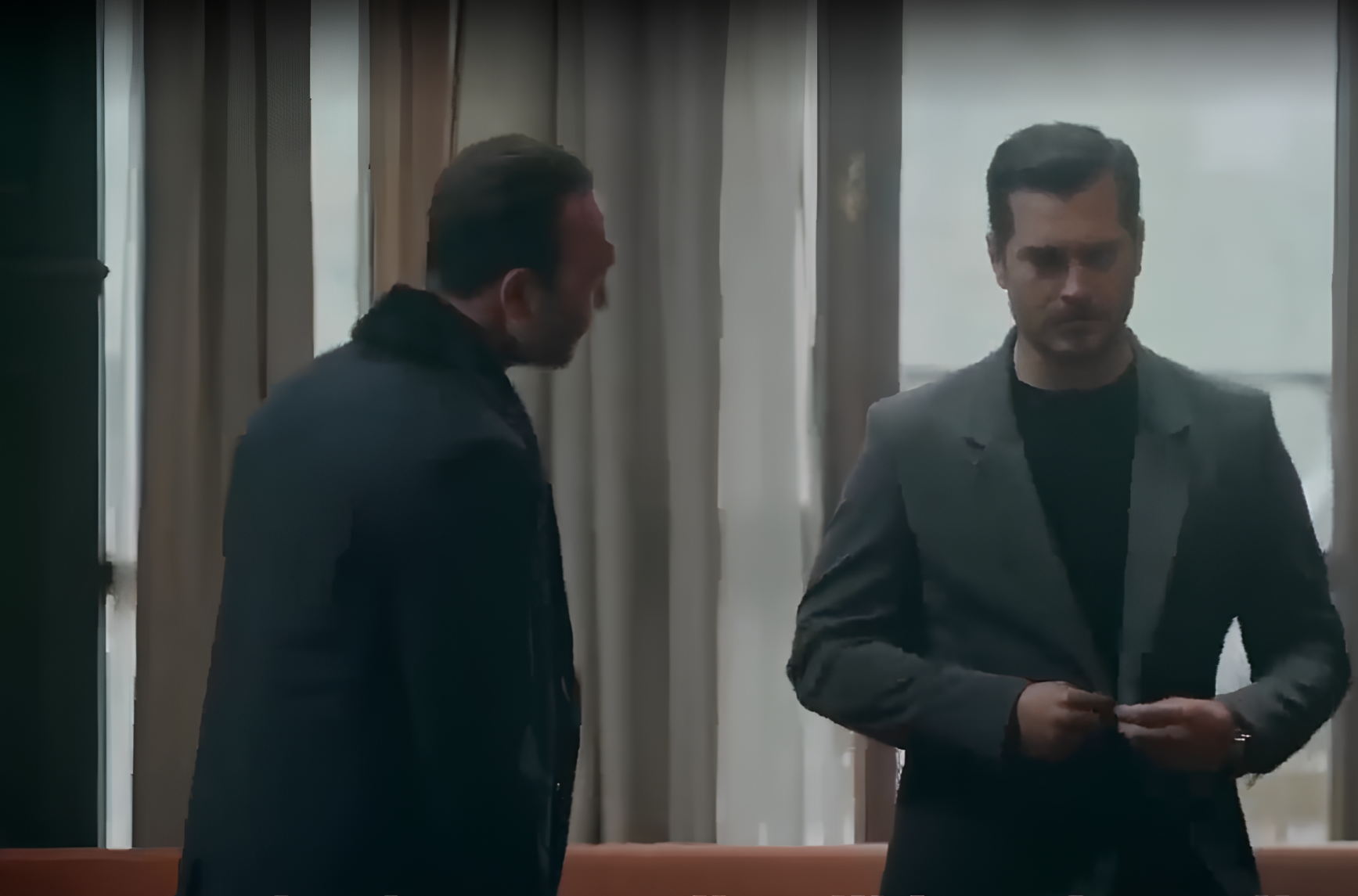 Gorkem Sevindik otkrio detalje odnosa sa Čagatajem Ulusojem: „Pričamo o hrani, planiramo večeru, on je glumac čiji svaki projekat privlači pažnju“