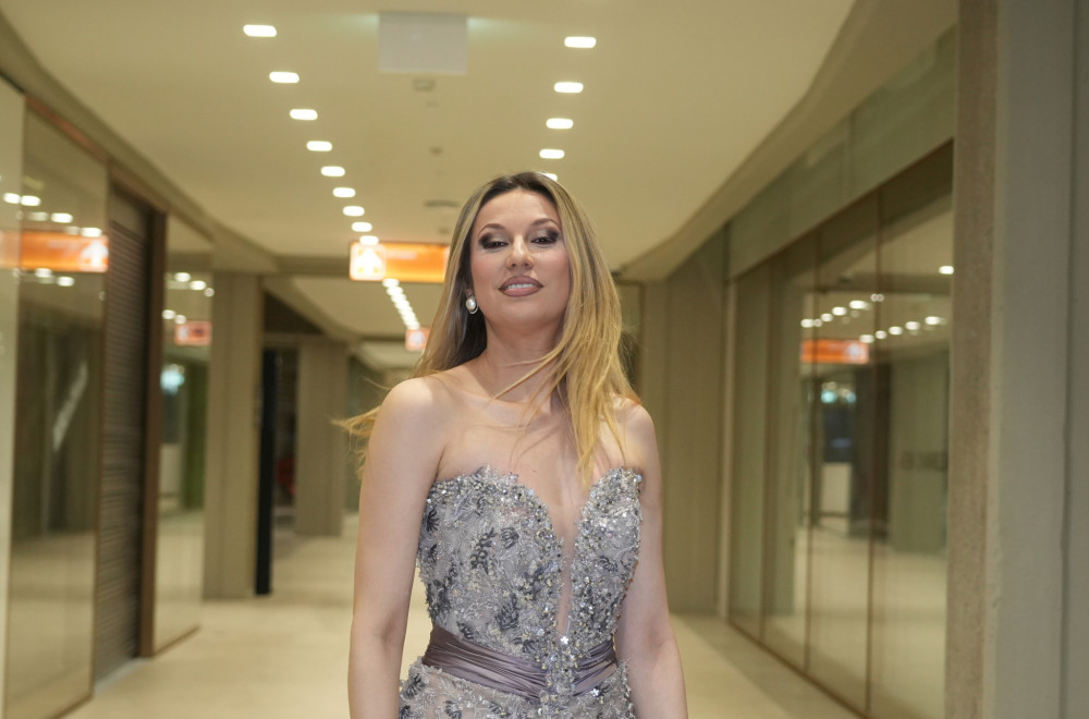 Rada Manojlović se prisetila početaka, pa progovorila o medijima: Danas možeš svuda da se pojaviš i da budeš aktuelan