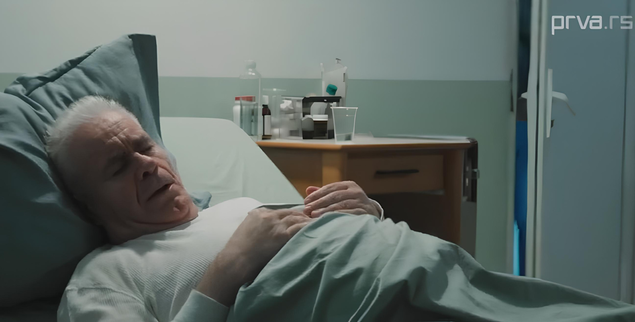 Igra sudbine: Ljubav nakon greha - Petak, 7. avgust - Dok Grkljan bunca, u njegovu sobu ulazi...