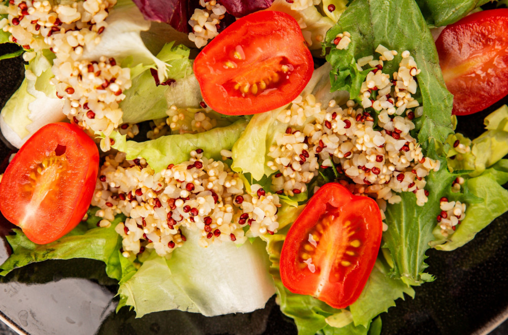 Savršeni recepti za vrele dane bez šporeta: 7 letnjih jela koji uopšte NE MORATE DA KUVATE