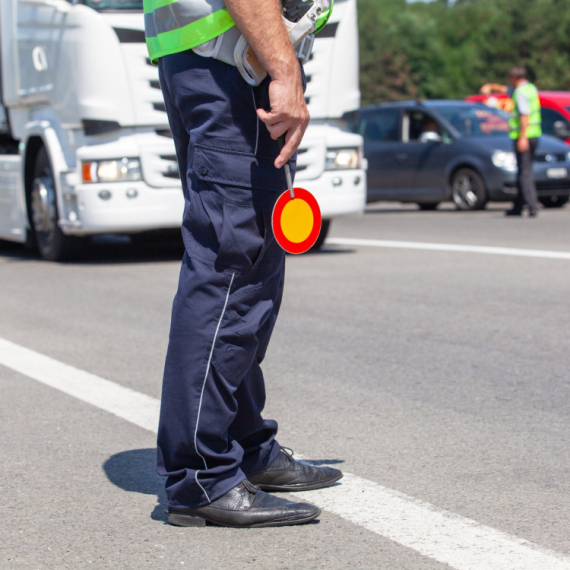 Saobraćajna policija sprovodi pojačanu kontrolu vozača i autobusa