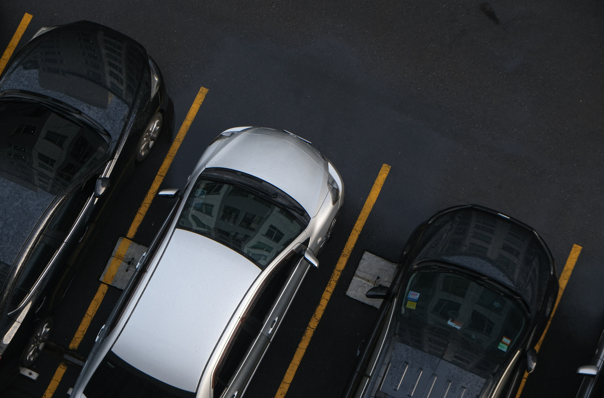 "Izabrali smo valutu koju svako može da priušti"! Ovaj parking se ne plaća novcem, već MOLITVOM (FOTO)
