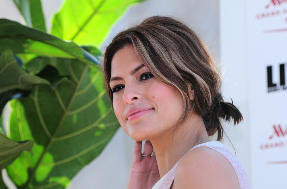 Svoju privatnost godinama LJUBOMORNO ČUVA od javnosti: Eva Mendes konačno OTKRILA ZNAČENJE svoje jedine tetovaže!