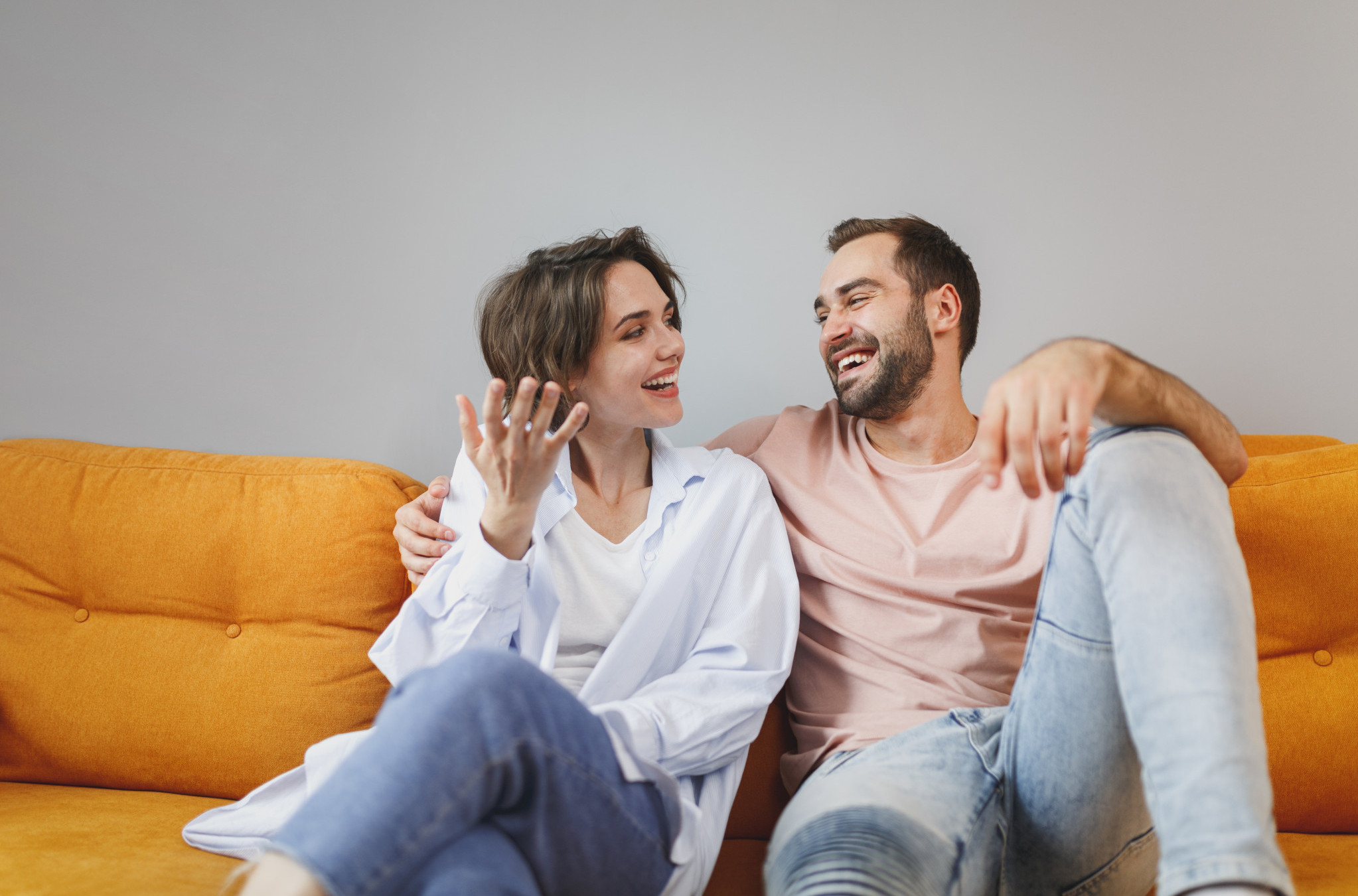 7 malih laži koje će vam partner reći, samo da bi IZBEGAO KONFLIKT