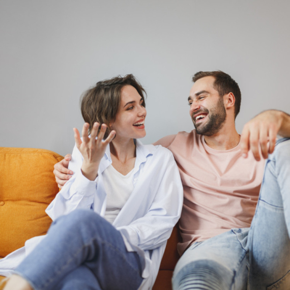 7 malih laži koje će vam partner reći, samo da bi IZBEGAO KONFLIKT