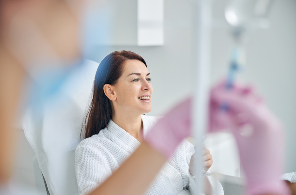 Šta je vitaminska infuzija i zašto se ne radi bez lekarske procene
