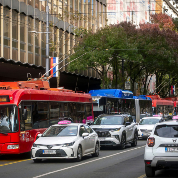 Izmene u prevozu zbog ulične trke i Beograd Prajd šetnje: Evo koje će ulice biti zatvorene