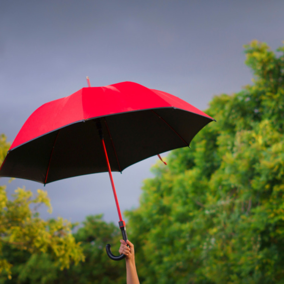 RHMZ objavio upozorenje na visoku temperaturu, a evo gde će padati kiša