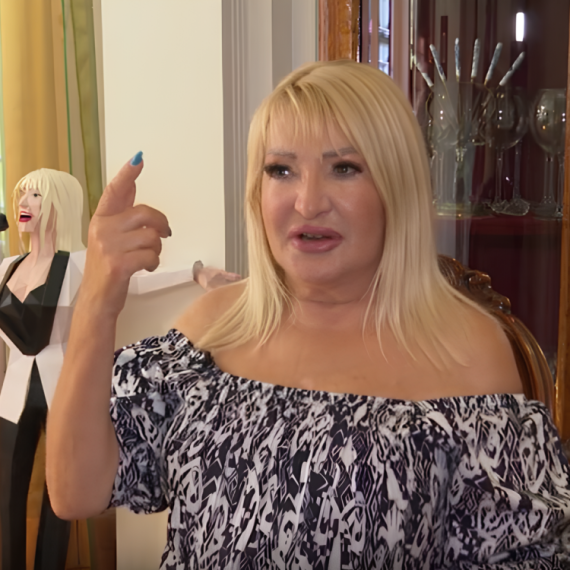 „Viri, viri, pa viri“ Goca Lazarević progovorila o detinjstvu, pa priznala: „Nekad sam se stidela, a sad...“ (VIDEO)