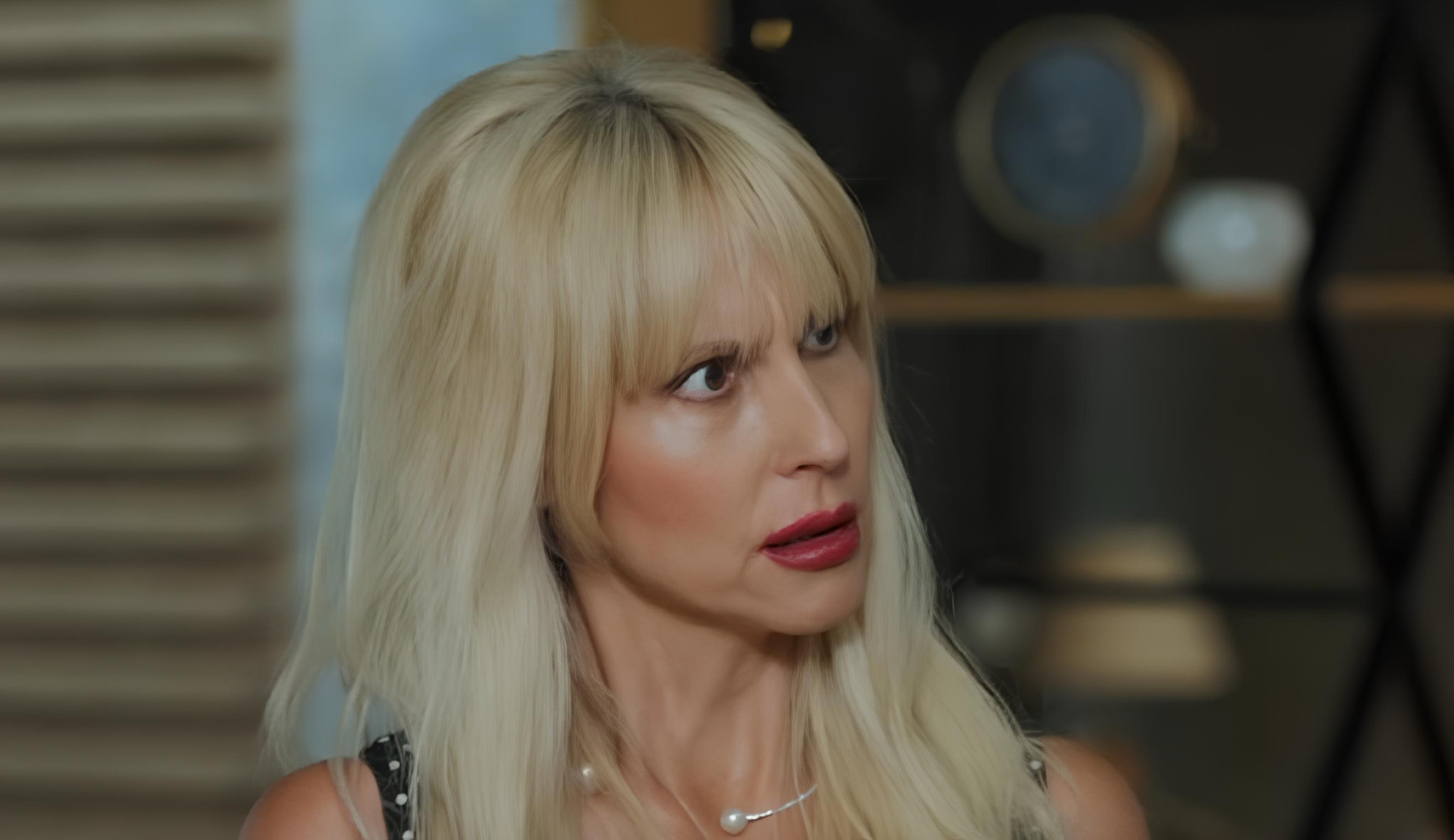 Igra sudbine: Letnje šeme za probleme - Utorak, 15. septembar -  Dijana Erski stiže na more, ali je u hotelu čeka neprijatno iznenađenje