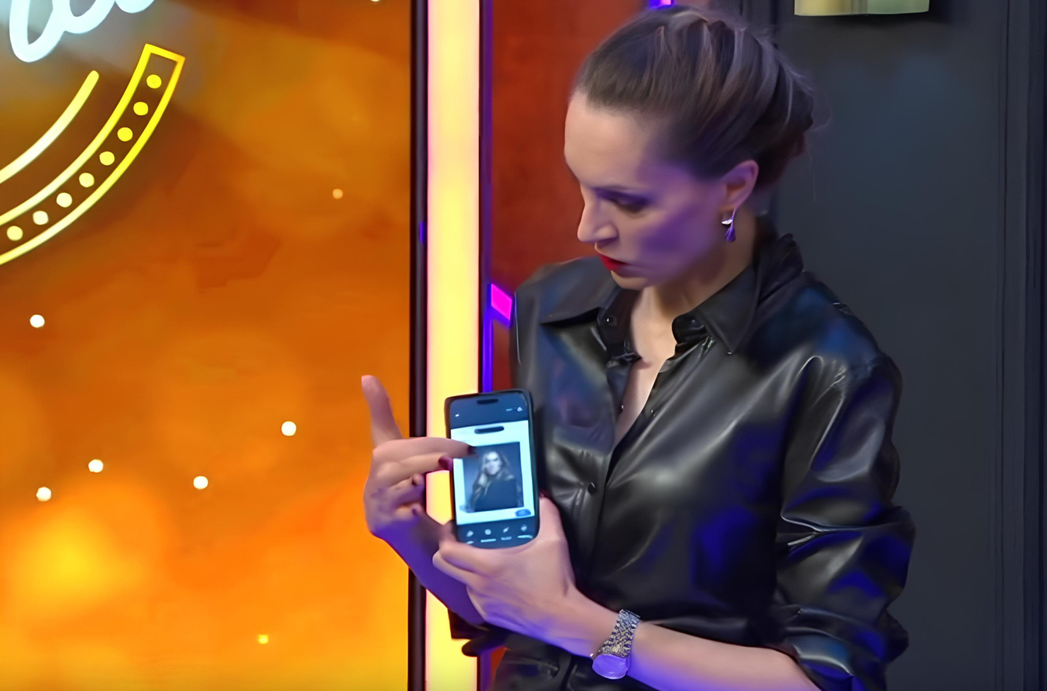 Šta bi veštačka inteligencija PROMENILA na Jeleni Gavrilović? Jagodice i nos nikako, ali o OVOME bi trebalo da razmisli?!