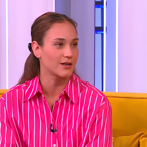 „Oborila sam rekord star 19 godina, prvi put je PROBIJENA GRANICA OD 10 MINUTA“: Ona je Milica Tomašević – naša nova atletska NACIONALNA REKORDERKA