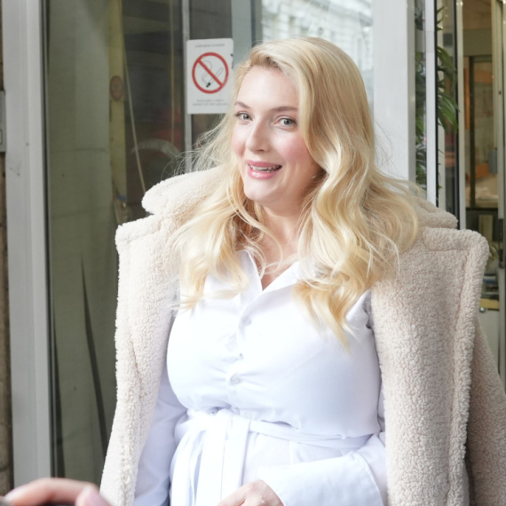 Nikolina Kovač o majčinstvu, troje dece i povratku na scenu: „On je prepun ljubavi“