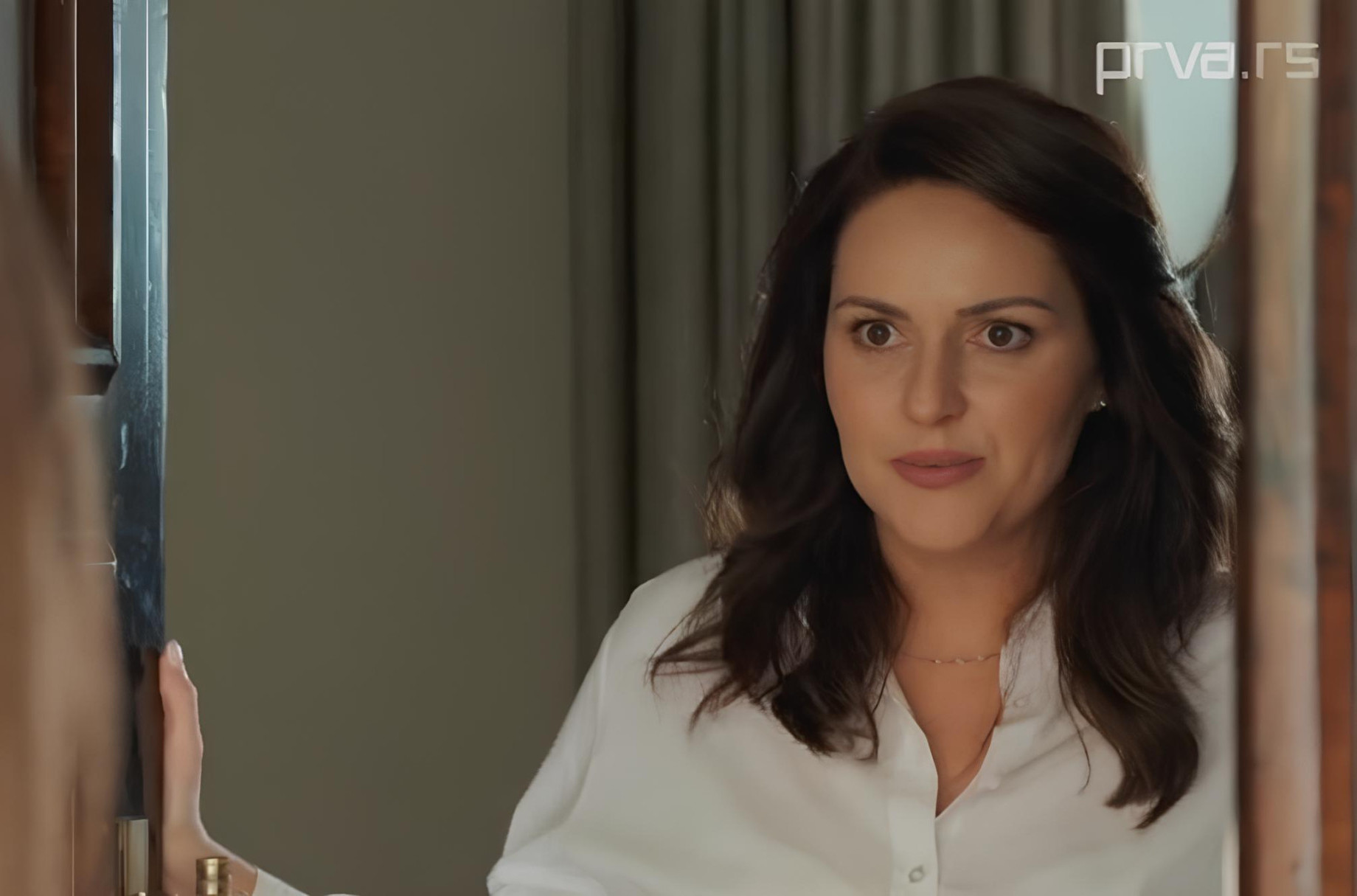 Igra sudbine: Bogatstvo ima cenu - Četvrtak, 1. oktobar - Stiže nepoznata gošća! Marijana je šokirana upadom!